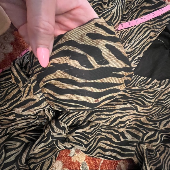 Nanushka Oasis tiger print flowy wrap dress sz M - Picture 8 of 14